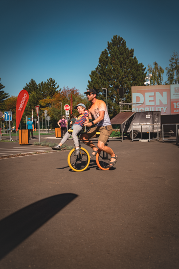 Circus bike k zapůjčení